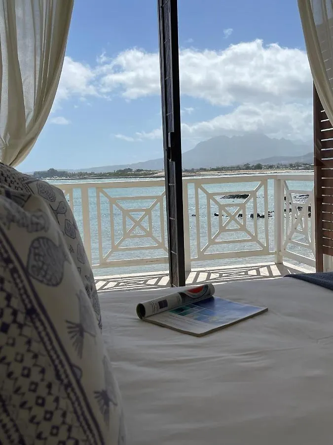 By Die See Gordons Bay Apartment