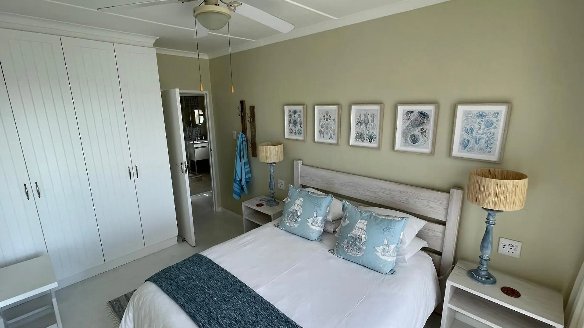 By Die See Gordons Bay Apartment